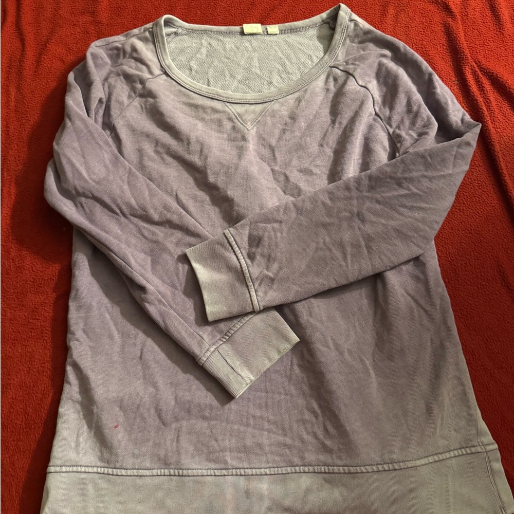 🌸3/$15 Women's Purple GAP Crewneck
